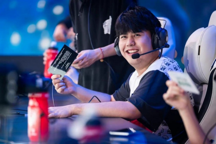 育界的标杆 育界的标杆